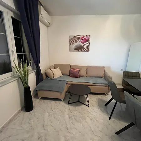 Apartment Ana