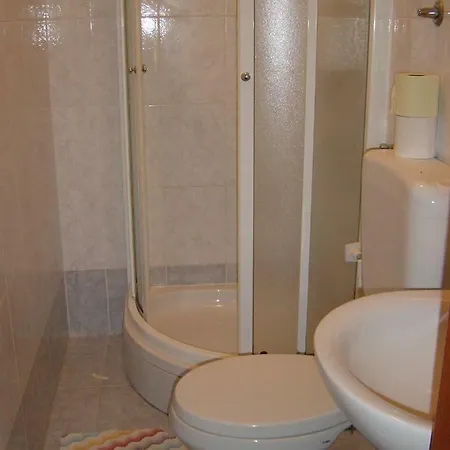 Ana Apartment *