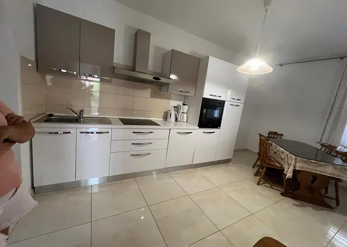 Ana Appartement *